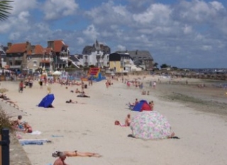 漫步拉莫尔海滩 